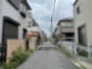 落ち着いた佇まいの街並みが広がり、日々の暮らしに穏やかな安らぎをもたらす住環境です。