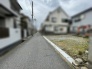 静かな住宅街に佇む、日々の暮らしに穏やかな安らぎをもたらす心地よい環境です。