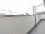 爽やかな風が通り抜ける開放的な屋外空間で心地よい時間を過ごせます