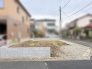 開放感のある角地に広がる、これからの暮らしを自由に描ける更地空間