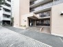 穏やかな街並みに馴染む落ち着いた佇まいが日々の暮らしをやさしく迎えてくれます