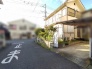 閑静な住宅街に佇み、日々の暮らしに穏やかな安らぎをもたらす住まい