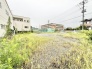 周囲の建物から適度な距離を保ち、開放感と穏やかな時間が流れる敷地です。