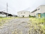 開放感のある広々とした敷地で思い描くプランを自由に形にできる空間です。