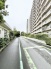 緑豊かな街並みに寄り添う、穏やかな時間が流れる住環境が広がります。