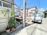 静かな住宅街に佇む、これからの新しい暮らしの舞台となる空間です。