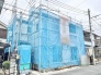 丁寧な施工と確かな品質で仕上がっていく過程を見守る安心感のある佇まい