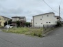 穏やかな空気が流れる閑静な住宅街に佇む、ゆったりとした敷地です