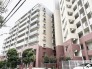 洗練された佇まいが街並みに調和する、心地よい日常を描く住まい