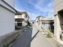 穏やかな空気が流れる落ち着いた街並みと、日々の暮らしに寄り添う親しみやすい周辺環境。