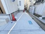 駐車場は１台分、車幅や前面道路幅もご確認してください。
