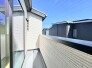 空が広く見渡せる開放的な空間が、日常に心地よい余白と静かな安らぎをもたらしてくれます。