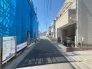 前面道路を含む現地写真
