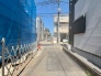 前面道路を含む現地写真

