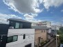 空を広く仰ぎ見ることができる、穏やかで落ち着いた時間が流れる住環境です。