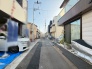 前面道路を含む現地写真
