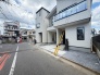 洗練された外観デザインが街並みに静かに調和し、日々の暮らしに品格と落ち着きをもたらしてくれます。