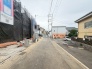 前面道路を含む現地写真
