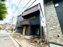 前面道路を含む現地写真
