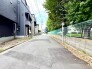 前面道路を含む現地写真
