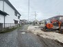 前面道路を含む現地写真
