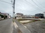 前面道路を含む現地写真
