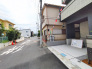 前面道路を含む現地写真
