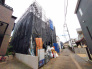 1号棟 前面道路を含む現地写真
