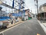 前面道路を含む現地写真
