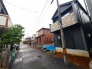 2号棟 前面道路を含む現地写真
