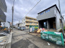2号棟 前面道路を含む現地写真

