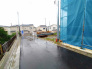 1号棟 前面道路を含む現地写真
