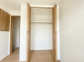 全居室に収納があります。住空間が快適に。
