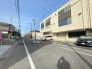 前面道路を含む現地写真
