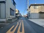 前面道路を含む現地写真
