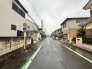 前面道路を含む現地写真
