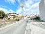 前面道路を含む現地写真
