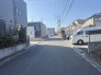 前面道路を含む現地写真

