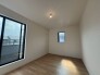 余計な装飾を削ぎ落としたシンプルな空間は、住まう方の感性で自由に彩ることができる落ち着きに満ちています。