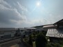 空が大きく広がり、穏やかな時間が流れる落ち着いた住環境が広がっています。