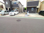 前面道路を含む現地写真
