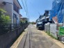 前面道路を含む現地写真
