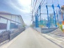 前面道路を含む現地写真
