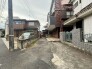 周辺の住宅と調和しながら、静かで落ち着いた街並みに溶け込む暮らしの拠点です。