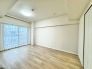 無駄のないシンプルな空間が、日々の暮らしに心地よいゆとりと穏やかな調和をもたらしてくれます。