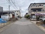 前面道路を含む現地写真
