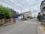 前面道路を含む現地写真
