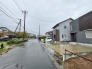 前面道路を含む現地写真
