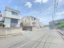 前面道路を含む現地写真
