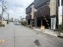 前面道路を含む現地写真
